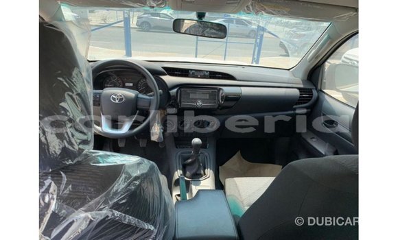 Acheter Import Voiture Toyota Hilux Blanc à Import - Dubai, Comté de Bomi Acheter Import Voiture Toyota Hilux Blanc à Import - Dubai, Comté de Bomi
