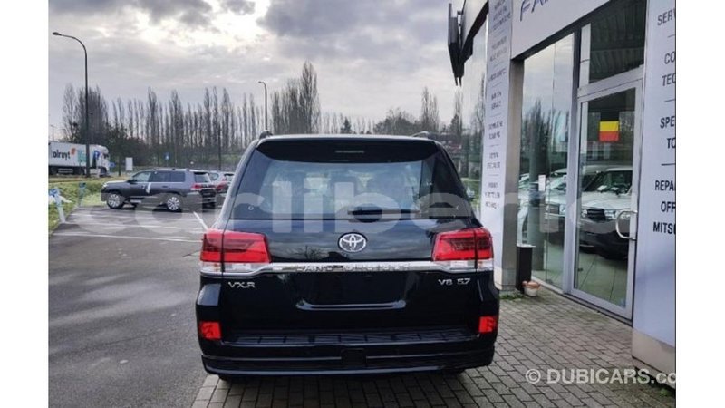 Big with watermark toyota land cruiser bomi county import dubai 2203