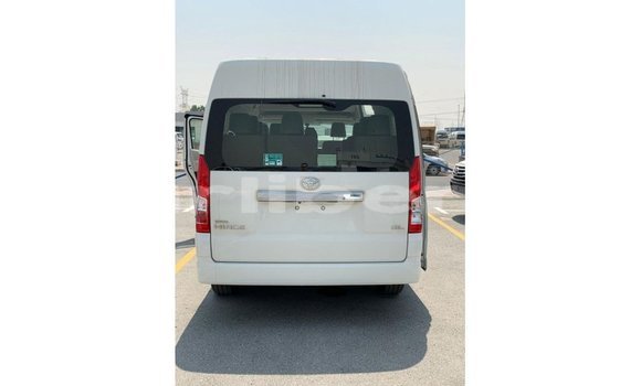 Acheter Import Voiture Toyota Hiace Blanc à Import - Dubai, Comté de Bomi Acheter Import Voiture Toyota Hiace Blanc à Import - Dubai, Comté de Bomi