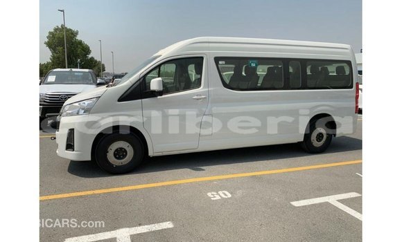 Acheter Import Voiture Toyota Hiace Blanc à Import - Dubai, Comté de Bomi Acheter Import Voiture Toyota Hiace Blanc à Import - Dubai, Comté de Bomi