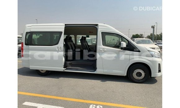 Acheter Import Voiture Toyota Hiace Blanc à Import - Dubai, Comté de Bomi Acheter Import Voiture Toyota Hiace Blanc à Import - Dubai, Comté de Bomi