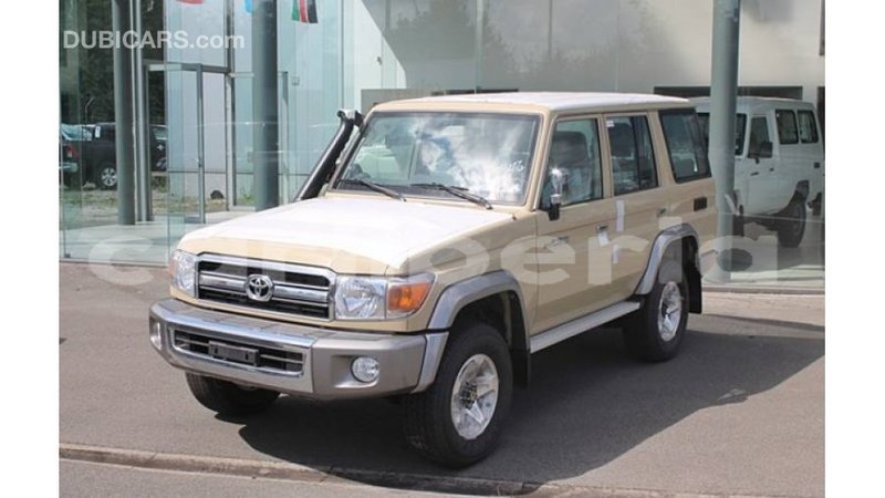 Big with watermark toyota land cruiser bomi county import dubai 2212