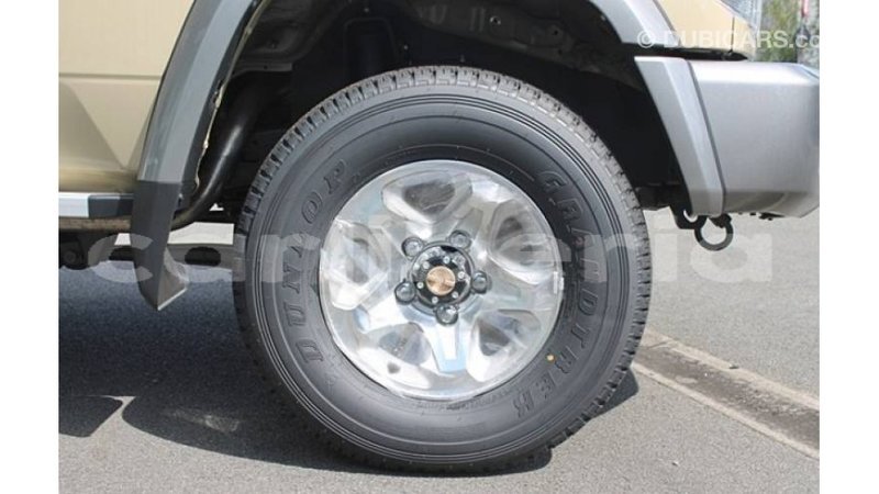 Big with watermark toyota land cruiser bomi county import dubai 2212