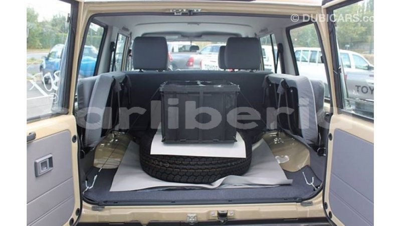 Big with watermark toyota land cruiser bomi county import dubai 2212