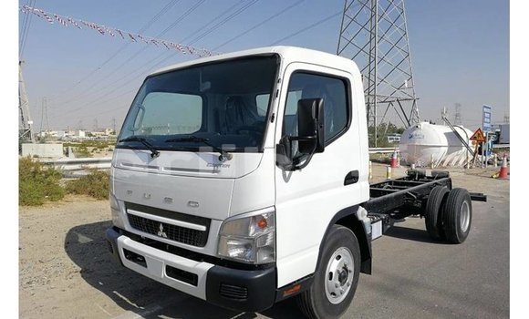 Medium with watermark mitsubishi carisma bomi county import dubai 2222