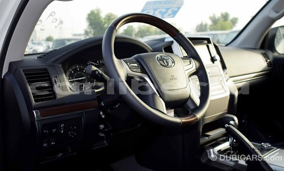 Buy Import Toyota Land Cruiser White Car in Import - Dubai in Bomi County Buy Import Toyota Land Cruiser White Car in Import - Dubai in Bomi County