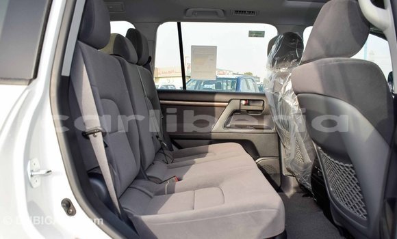 Buy Import Toyota Land Cruiser White Car in Import - Dubai in Bomi County Buy Import Toyota Land Cruiser White Car in Import - Dubai in Bomi County