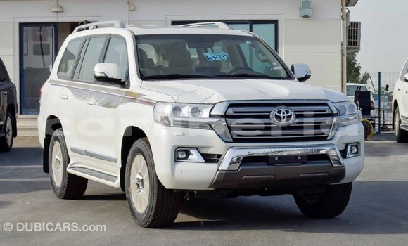 Acheter Import Voiture Toyota Land Cruiser Blanc à Import - Dubai, Comté de Bomi Acheter Import Voiture Toyota Land Cruiser Blanc à Import - Dubai, Comté de Bomi