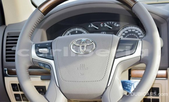 Acheter Import Voiture Toyota Land Cruiser Blanc à Import - Dubai, Comté de Bomi Acheter Import Voiture Toyota Land Cruiser Blanc à Import - Dubai, Comté de Bomi