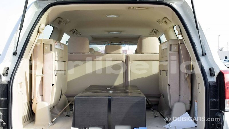 Big with watermark toyota land cruiser bomi county import dubai 2239