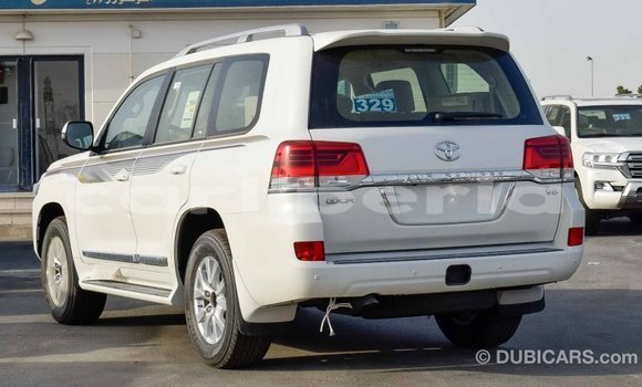 Acheter Import Voiture Toyota Land Cruiser Blanc à Import - Dubai, Comté de Bomi Acheter Import Voiture Toyota Land Cruiser Blanc à Import - Dubai, Comté de Bomi