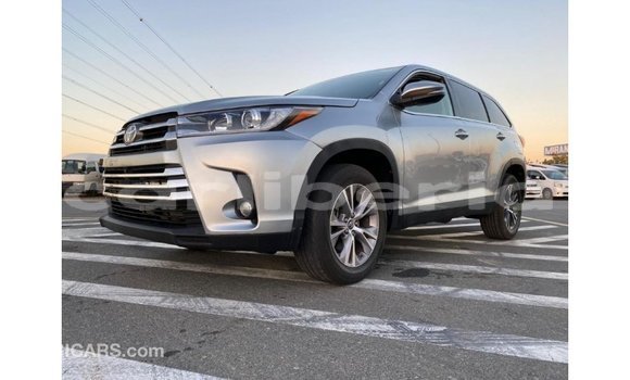 Buy Import Toyota Highlander Other Car in Import - Dubai in Bomi County Buy Import Toyota Highlander Other Car in Import - Dubai in Bomi County