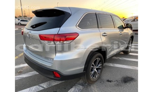 Buy Import Toyota Highlander Other Car in Import - Dubai in Bomi County Buy Import Toyota Highlander Other Car in Import - Dubai in Bomi County