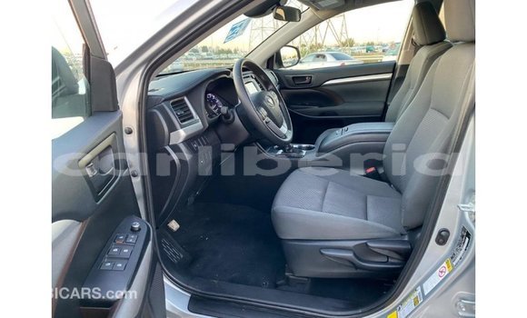 Buy Import Toyota Highlander Other Car in Import - Dubai in Bomi County Buy Import Toyota Highlander Other Car in Import - Dubai in Bomi County