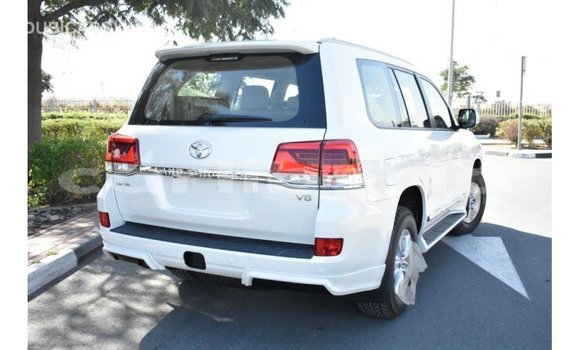 Buy Import Toyota Land Cruiser White Car in Import - Dubai in Bomi County Buy Import Toyota Land Cruiser White Car in Import - Dubai in Bomi County