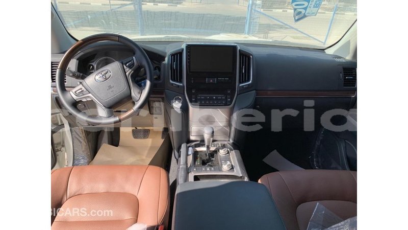 Big with watermark toyota land cruiser bomi county import dubai 2251