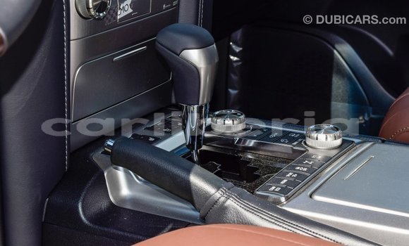 Acheter Import Voiture Toyota Land Cruiser Noir à Import - Dubai, Comté de Bomi Acheter Import Voiture Toyota Land Cruiser Noir à Import - Dubai, Comté de Bomi