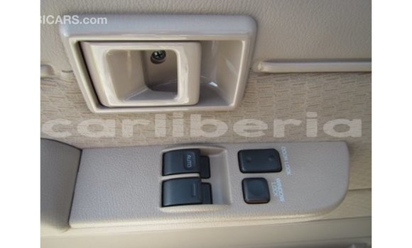 Acheter Import Voiture Toyota Land Cruiser Blanc à Import - Dubai, Comté de Bomi Acheter Import Voiture Toyota Land Cruiser Blanc à Import - Dubai, Comté de Bomi