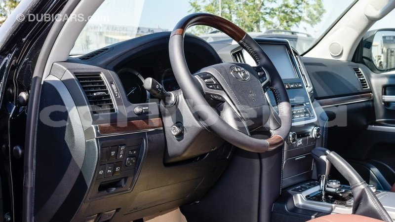 Big with watermark toyota land cruiser bomi county import dubai 2265