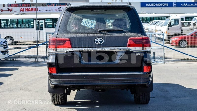 Big with watermark toyota land cruiser bomi county import dubai 2265