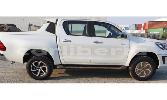 Acheter Import Voiture Toyota Hilux Blanc à Import - Dubai, Comté de Bomi Acheter Import Voiture Toyota Hilux Blanc à Import - Dubai, Comté de Bomi