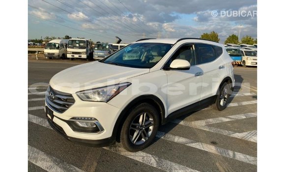 Buy Import Hyundai Santa Fe White Car in Import - Dubai in Bomi County Buy Import Hyundai Santa Fe White Car in Import - Dubai in Bomi County