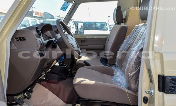 Buy Import Toyota Land Cruiser Beige Car in Import - Dubai in Bomi County Buy Import Toyota Land Cruiser Beige Car in Import - Dubai in Bomi County