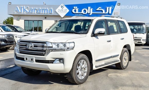 Acheter Import Voiture Toyota Land Cruiser Blanc à Import - Dubai, Comté de Bomi Acheter Import Voiture Toyota Land Cruiser Blanc à Import - Dubai, Comté de Bomi