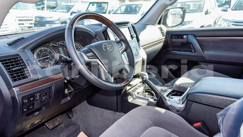 Big with watermark toyota land cruiser bomi county import dubai 2277