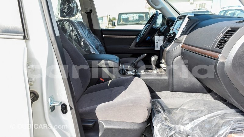 Big with watermark toyota land cruiser bomi county import dubai 2277