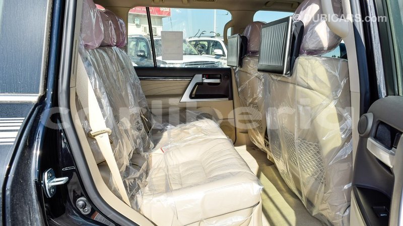 Big with watermark toyota land cruiser bomi county import dubai 2278