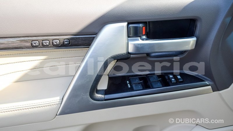 Big with watermark toyota land cruiser bomi county import dubai 2278