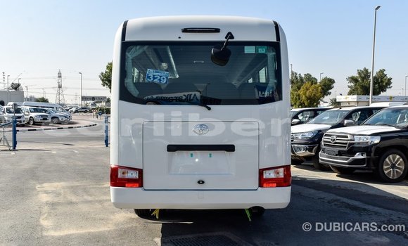 Acheter Import Voiture Toyota Coaster Blanc à Import - Dubai, Comté de Bomi Acheter Import Voiture Toyota Coaster Blanc à Import - Dubai, Comté de Bomi