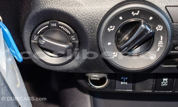 Acheter Import Voiture Toyota Hilux Blanc à Import - Dubai, Comté de Bomi Acheter Import Voiture Toyota Hilux Blanc à Import - Dubai, Comté de Bomi