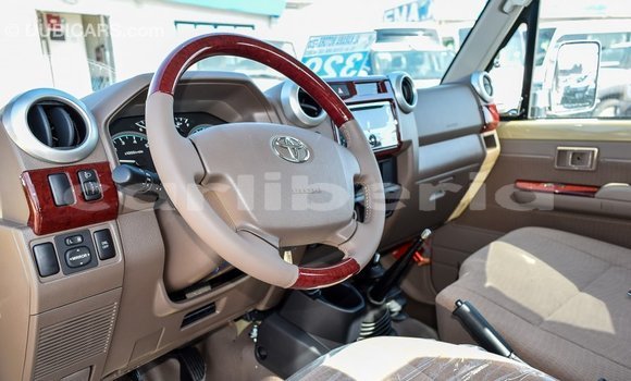 Acheter Import Voiture Toyota Land Cruiser Beige à Import - Dubai, Comté de Bomi Acheter Import Voiture Toyota Land Cruiser Beige à Import - Dubai, Comté de Bomi