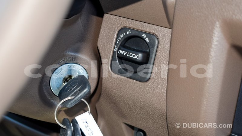 Big with watermark toyota land cruiser bomi county import dubai 2281