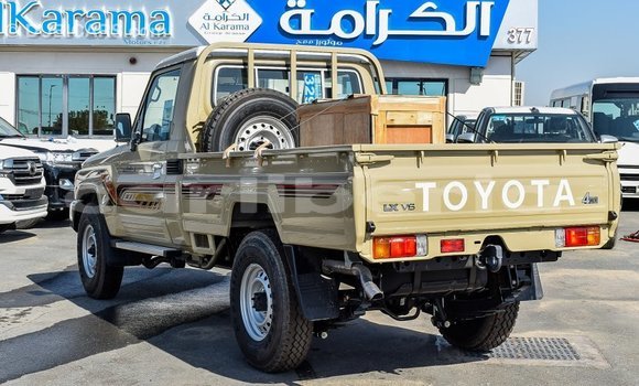 Acheter Import Voiture Toyota Land Cruiser Beige à Import - Dubai, Comté de Bomi Acheter Import Voiture Toyota Land Cruiser Beige à Import - Dubai, Comté de Bomi