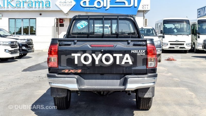 Big with watermark toyota hilux bomi county import dubai 2284
