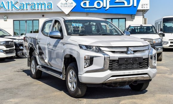 Acheter Import Voiture Mitsubishi L200 Blanc à Import - Dubai, Comté de Bomi Acheter Import Voiture Mitsubishi L200 Blanc à Import - Dubai, Comté de Bomi