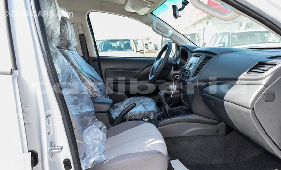 Acheter Import Voiture Mitsubishi L200 Blanc à Import - Dubai, Comté de Bomi Acheter Import Voiture Mitsubishi L200 Blanc à Import - Dubai, Comté de Bomi