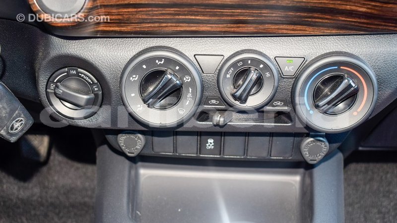 Big with watermark toyota hilux bomi county import dubai 2290