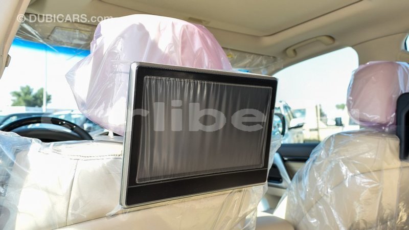 Big with watermark toyota land cruiser bomi county import dubai 2292