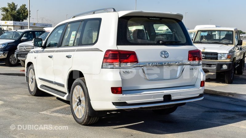 Big with watermark toyota land cruiser bomi county import dubai 2292
