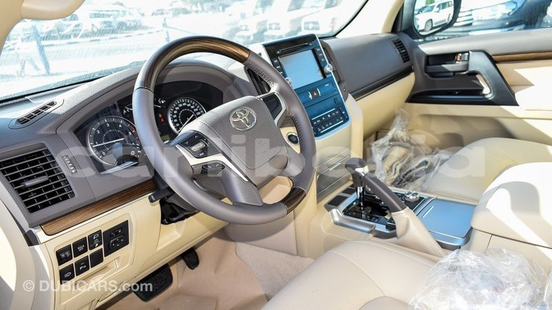 Big with watermark toyota land cruiser bomi county import dubai 2293