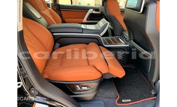 Acheter Import Voiture Toyota Land Cruiser Noir à Import - Dubai, Comté de Bomi Acheter Import Voiture Toyota Land Cruiser Noir à Import - Dubai, Comté de Bomi