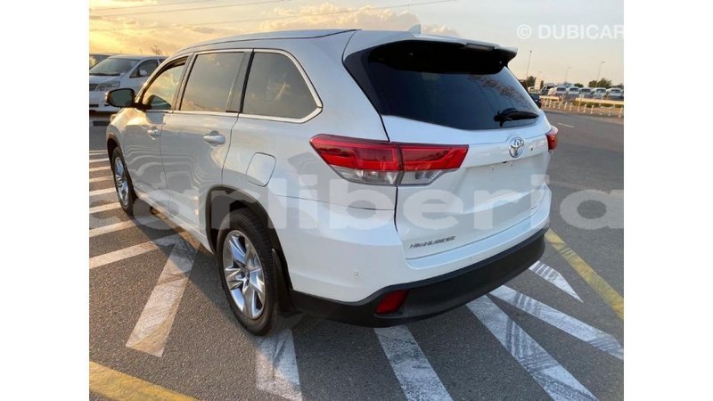 Big with watermark toyota highlander bomi county import dubai 2307