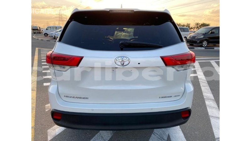 Big with watermark toyota highlander bomi county import dubai 2307