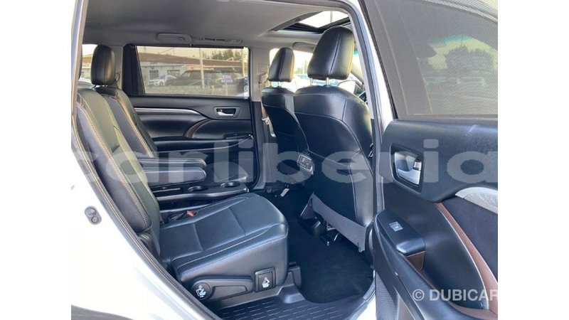 Big with watermark toyota highlander bomi county import dubai 2307