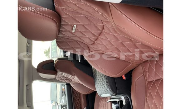 Acheter Import Voiture Toyota Land Cruiser Noir à Import - Dubai, Comté de Bomi Acheter Import Voiture Toyota Land Cruiser Noir à Import - Dubai, Comté de Bomi