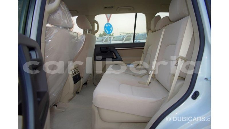 Big with watermark toyota land cruiser bomi county import dubai 2330